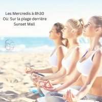 Yoga-lates sur la plage