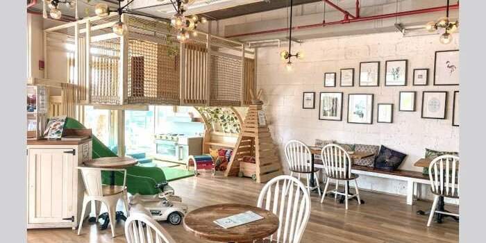 Cafe poussette French Social Club